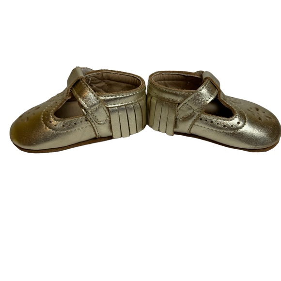 🌟 Adorable Liv & Leo Gold Fringe Moccasins Soft Sole Girl Size 6-12 months - Picture 7 of 8